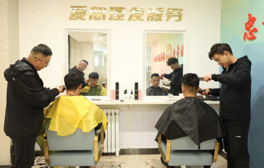 1761281772645122.png image.png